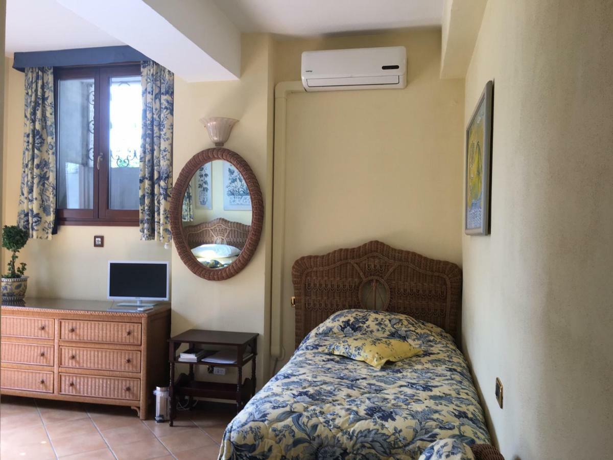 Villa Castiglioni Apartment Laglio Eksteriør billede